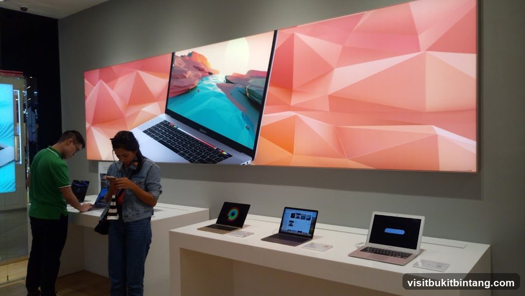 Electronics Store Display