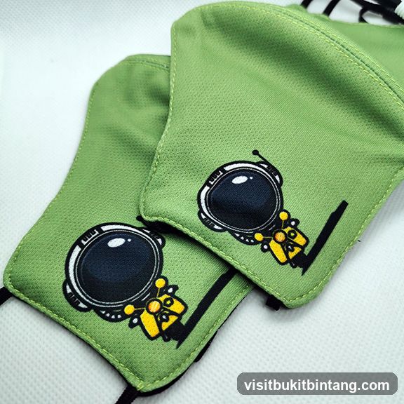 Face Masks with Astronaut Design