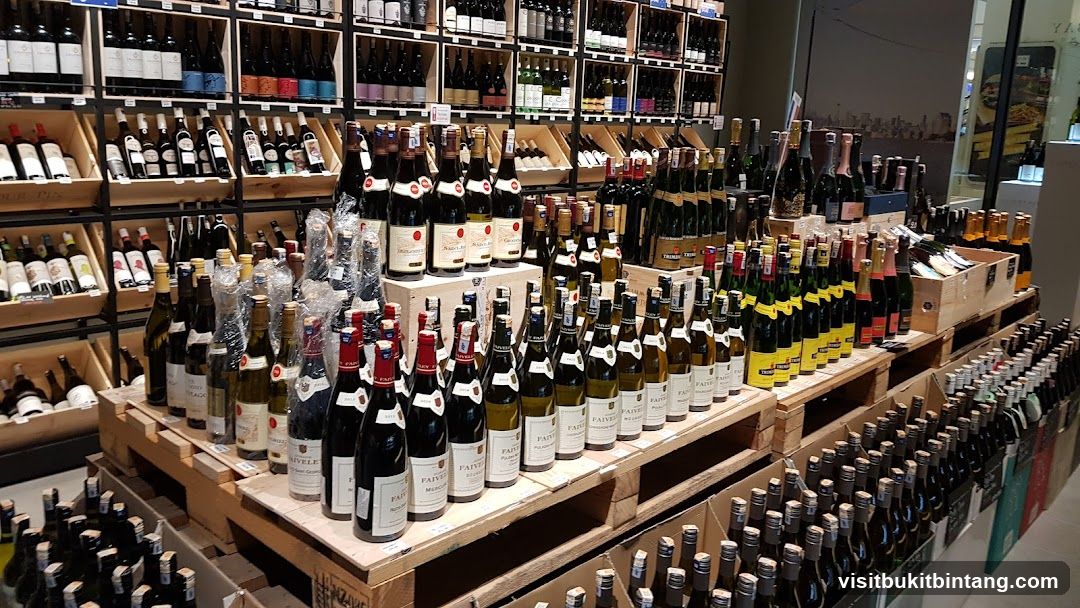 Wine store display