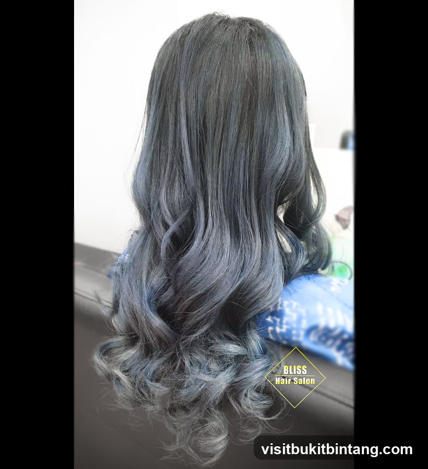 Wavy Blue-Gray Ombre Hair