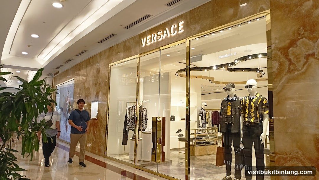 VERSACE