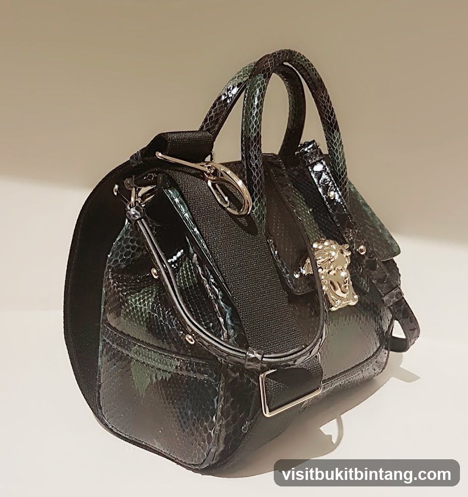 Handbag