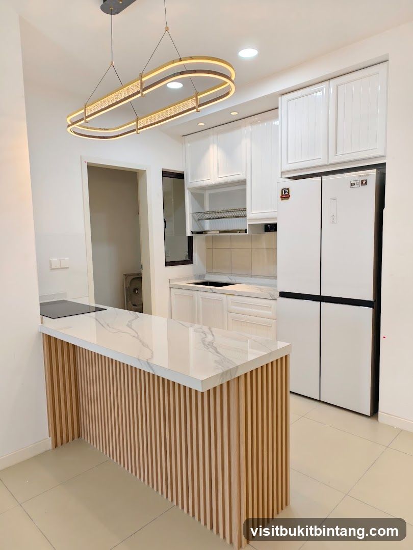 Modern Kitchen Island and Cabinets