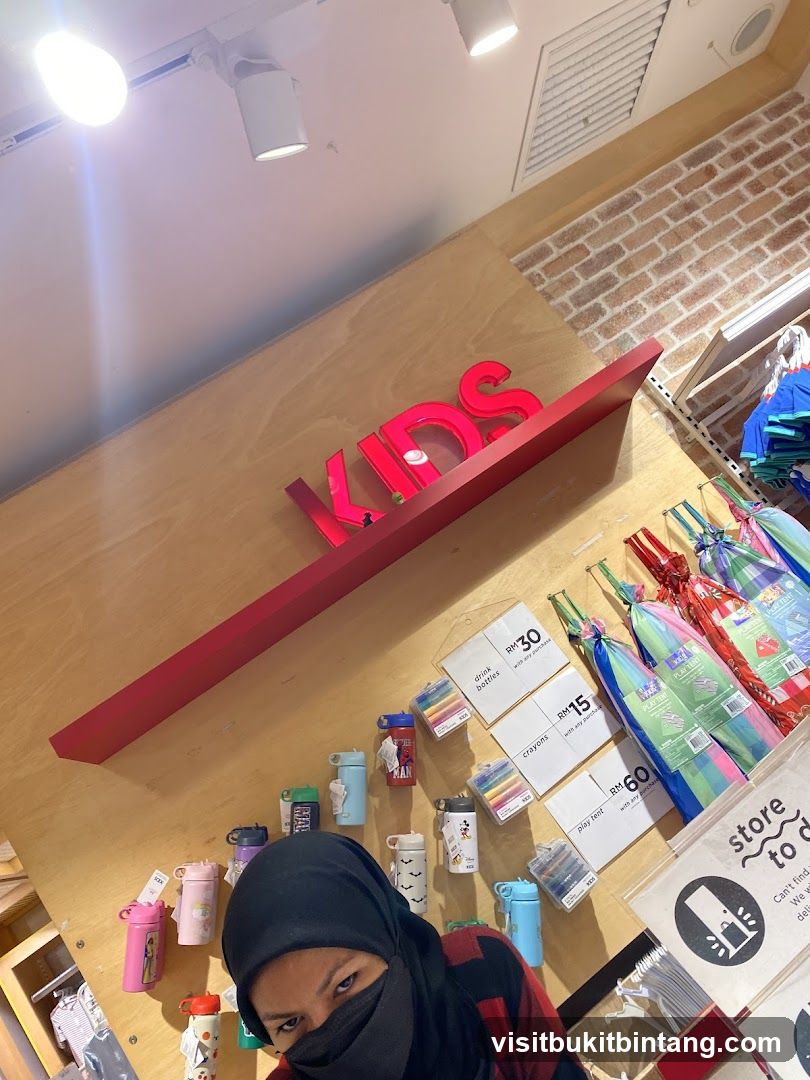 Kids' Store Display