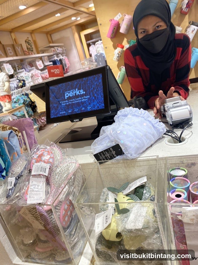 Retail Store Counter