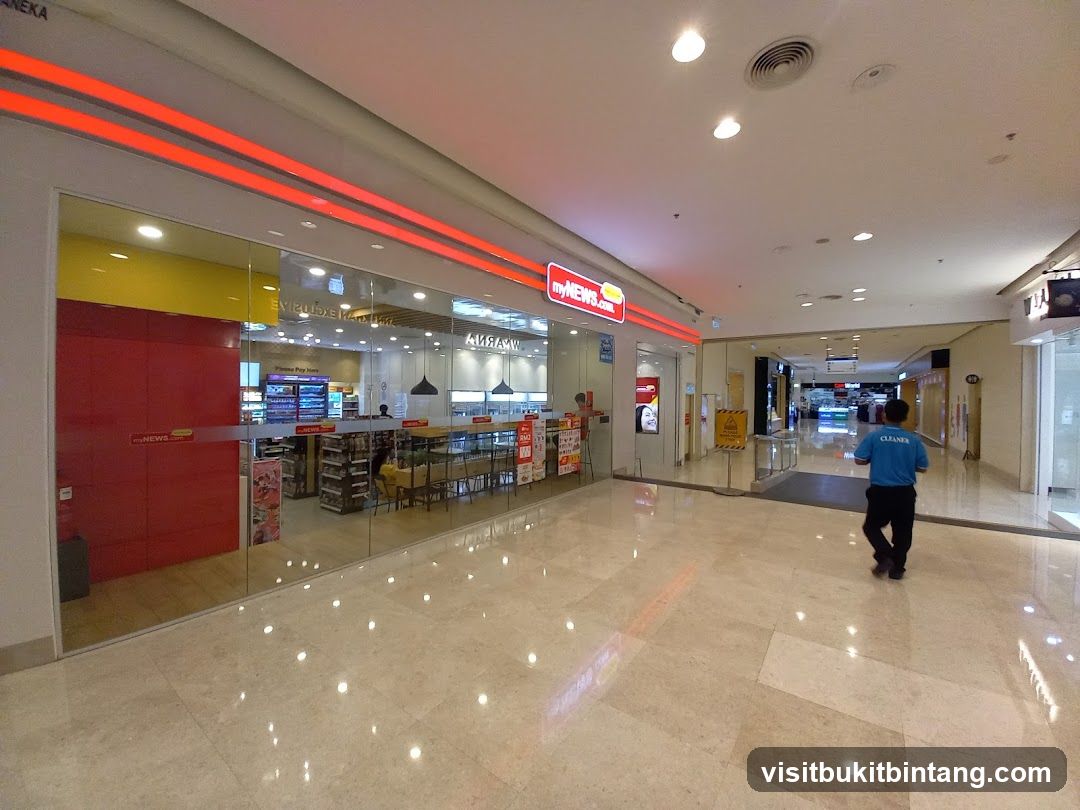 myNEWS @ The Curve (G Floor)