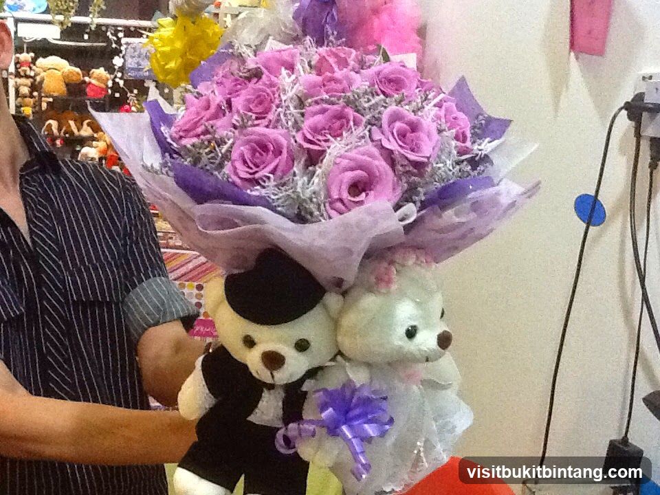 Teddy Bear Couple Bouquet