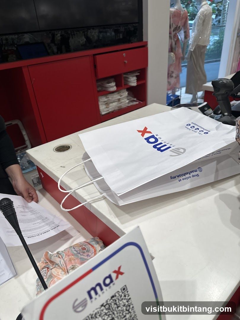 Shopping Bags and QR Code