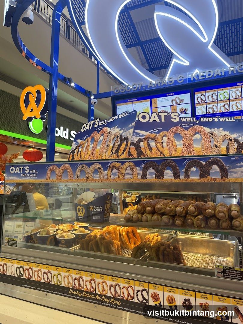 Auntie Anne's Pretzel Display