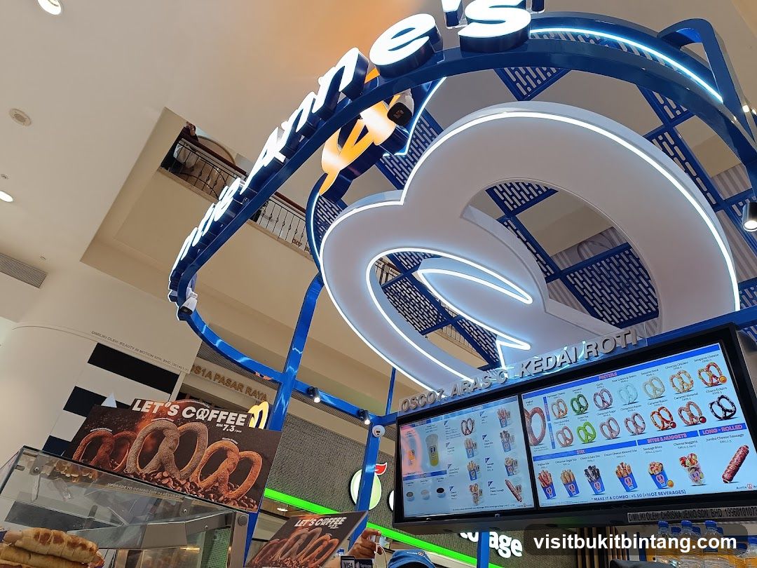 Auntie Anne's Pretzel Stand