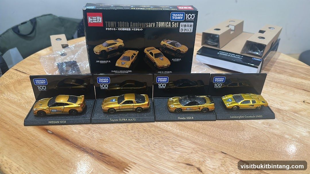 Tomica 100th Anniversary Set