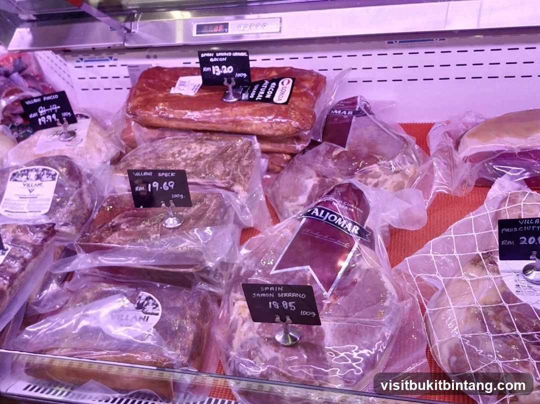 Meat display