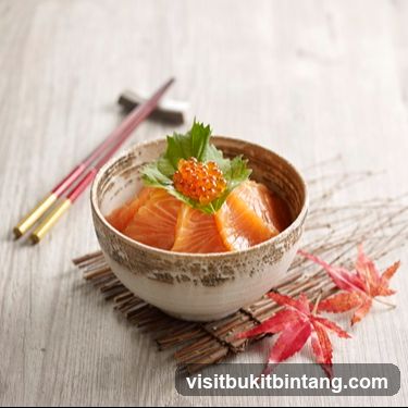 Salmon Donburi