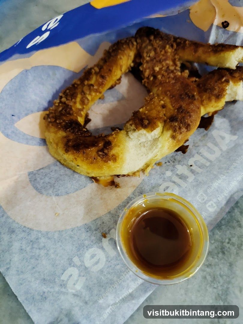 Pretzel with Caramel Dip