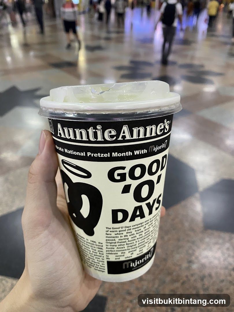 Auntie Anne's cup