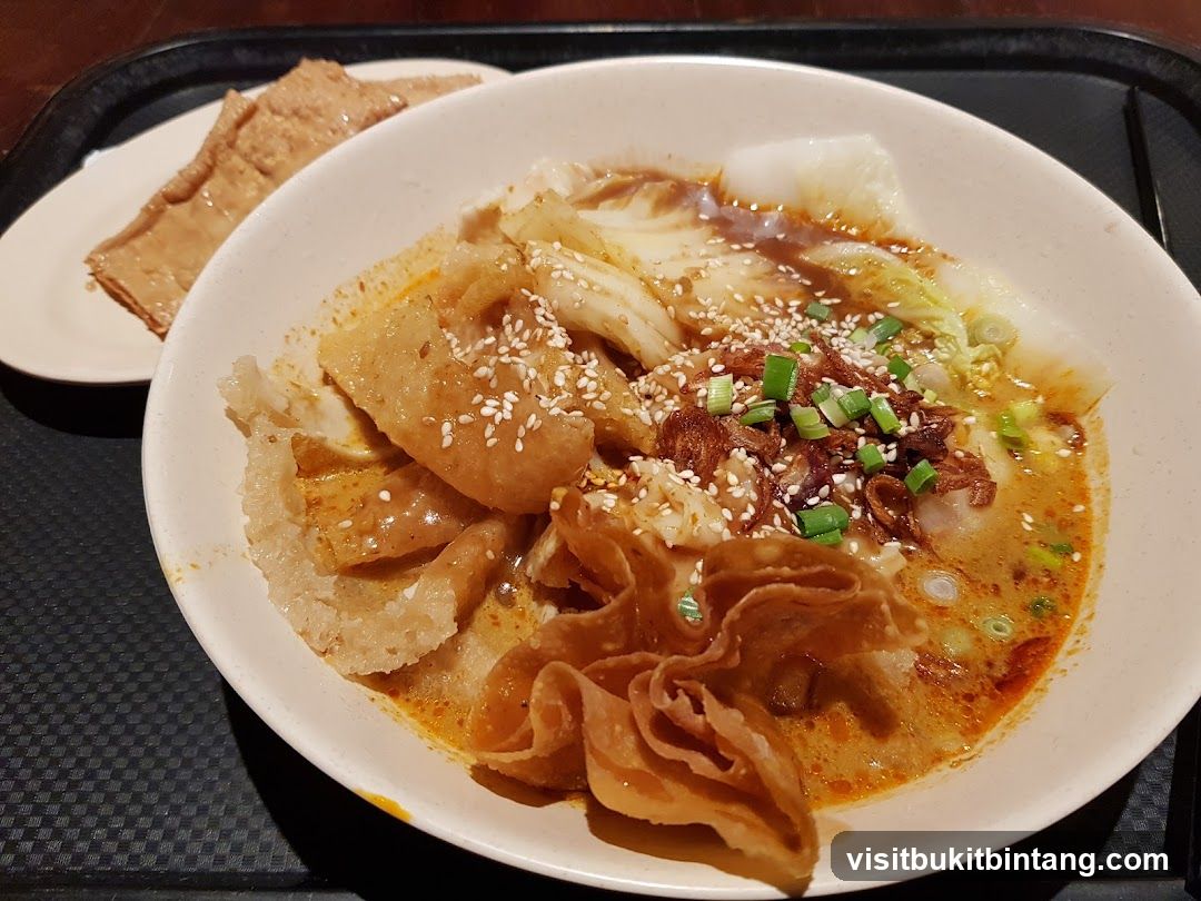 Noodle Soup with Fried Wontons