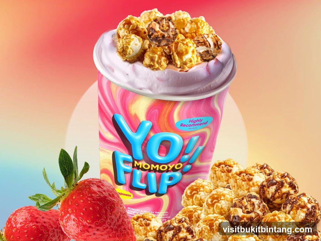 Popcorn and Strawberry Drink