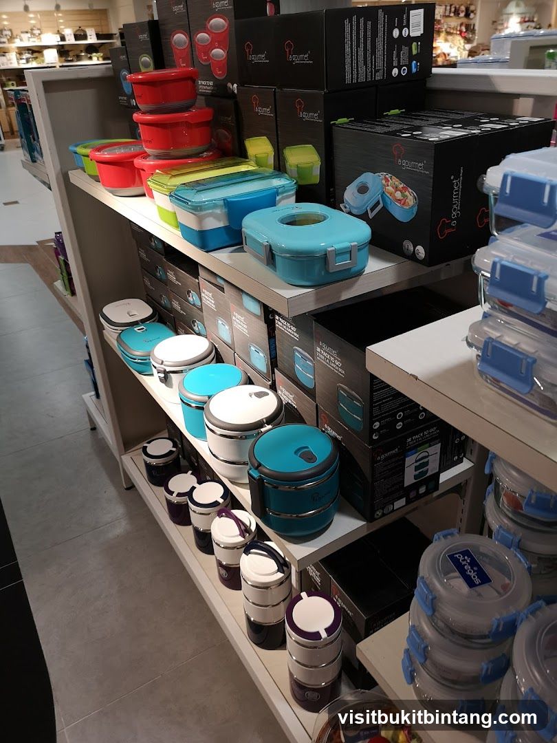 Food storage containers