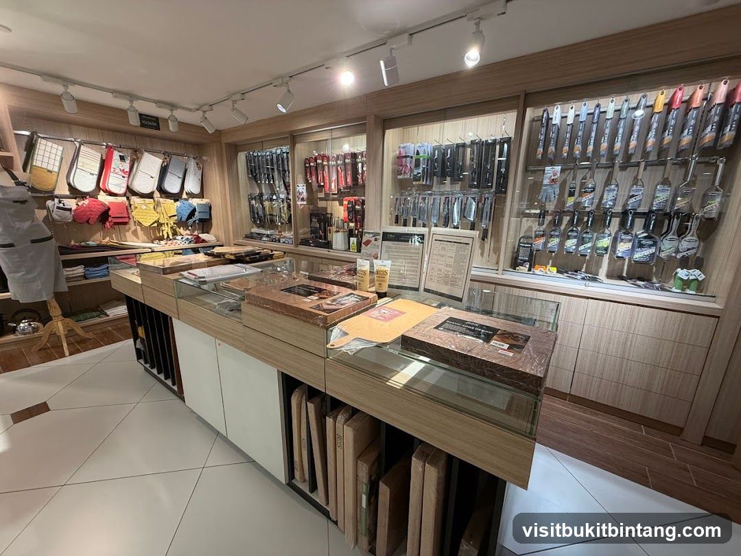 Kitchenware Store Display