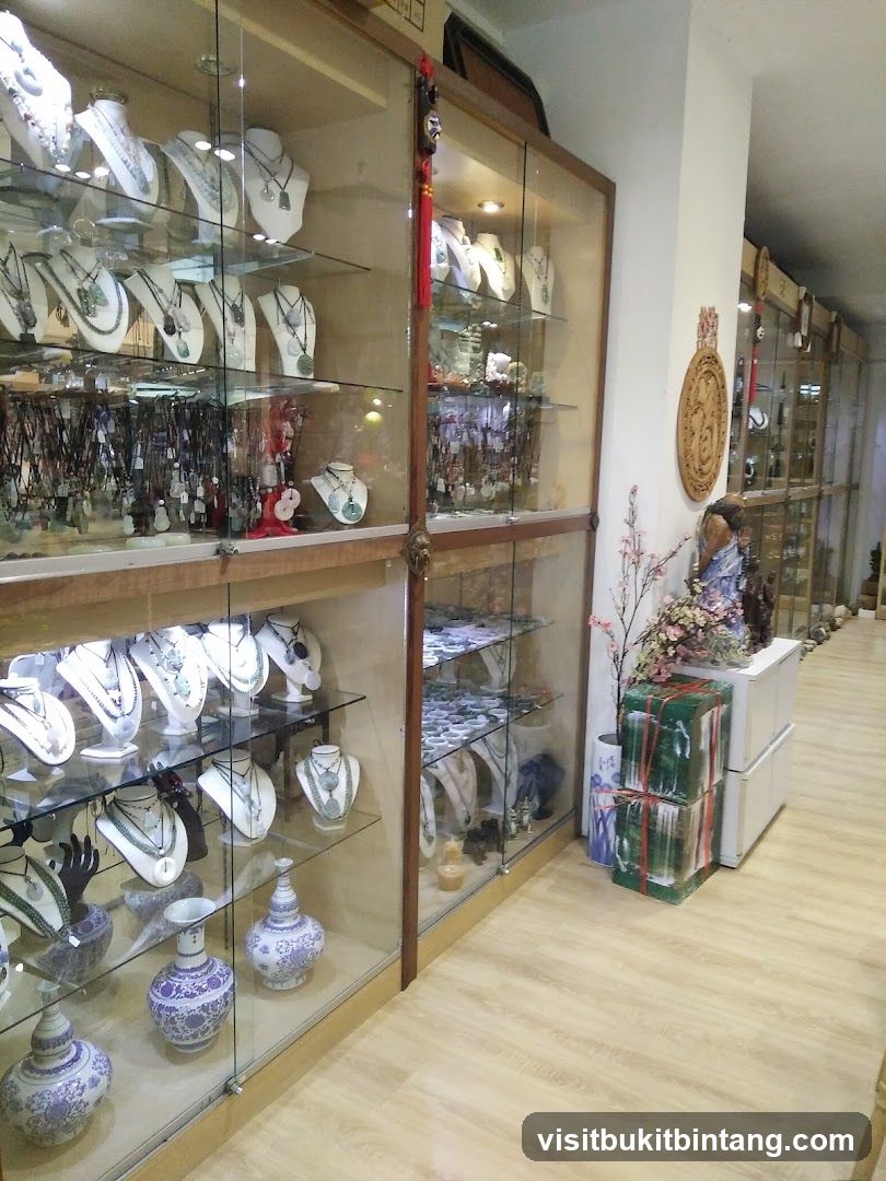 Jewelry and Vase Display