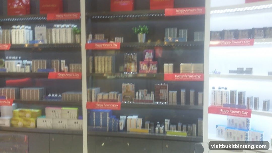 Cosmetics Display