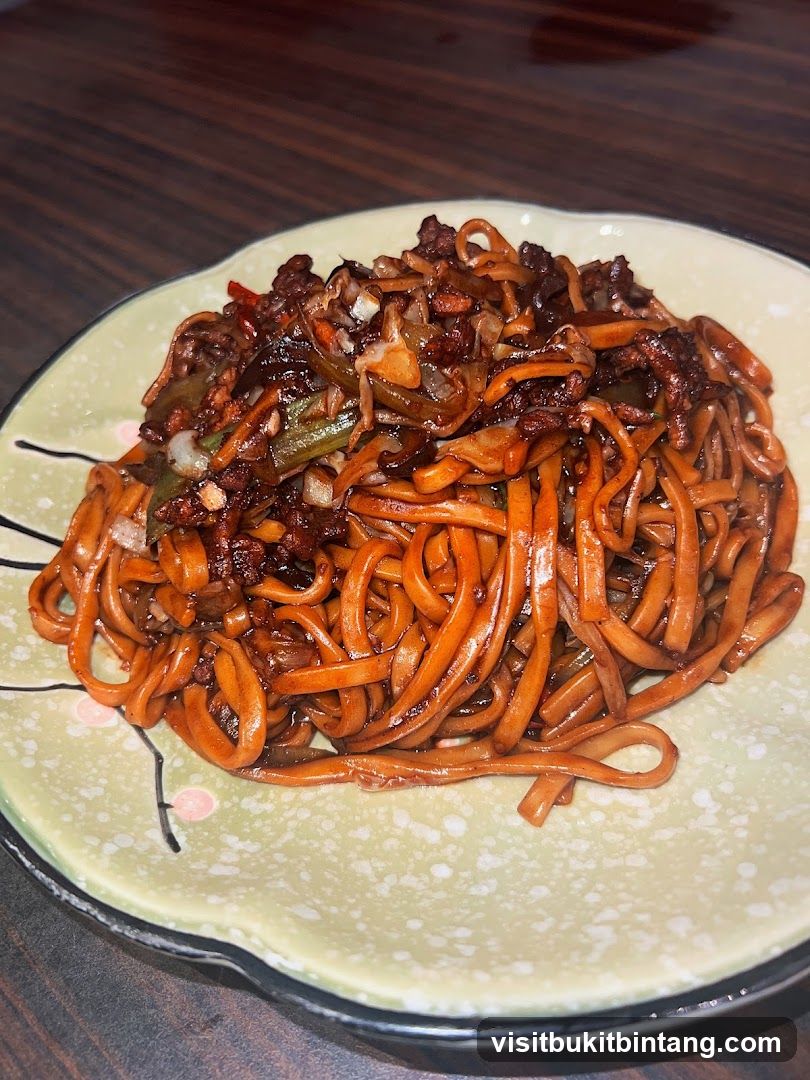 Noodles with Meat and Vegetables