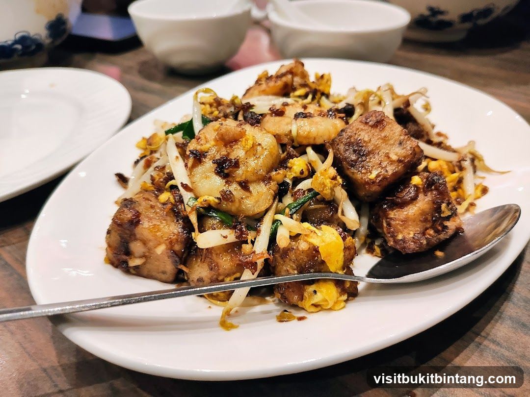 Fried Turnip Cake with Shrimp and Bean Sprouts