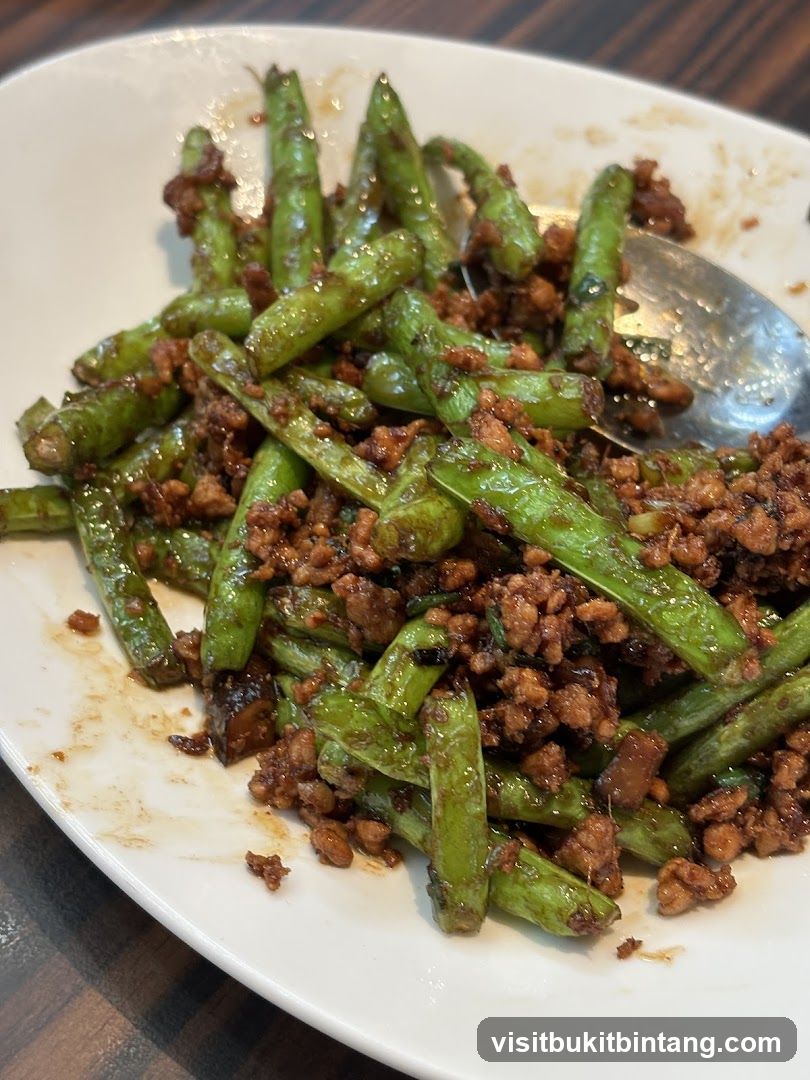 Stir-fried Green Beans with Minced Meat