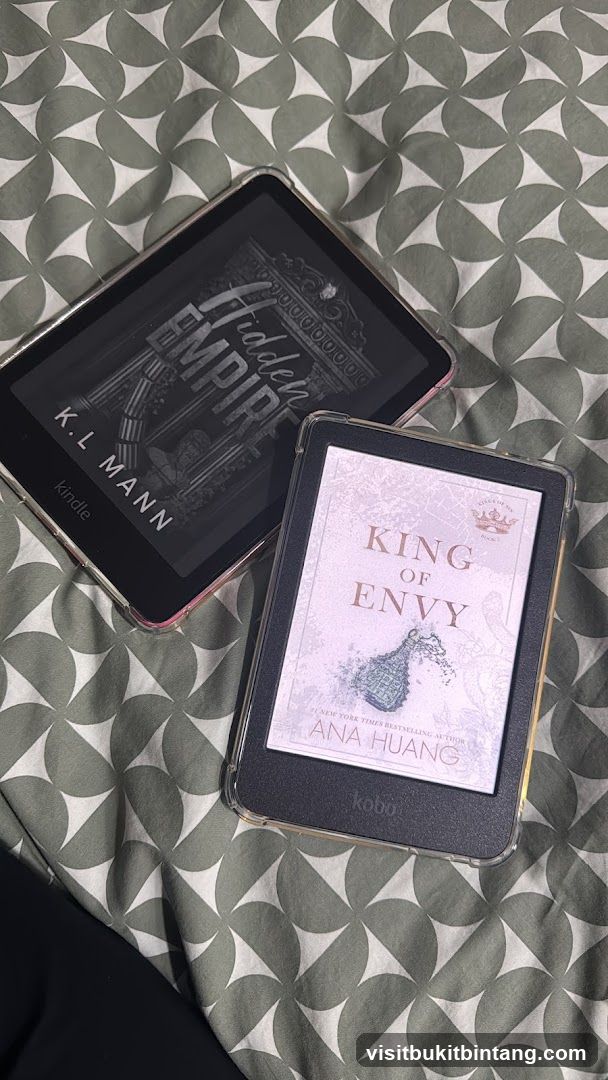 E-readers with books