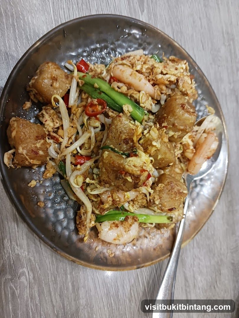 Stir-fried dish with shrimp and tofu