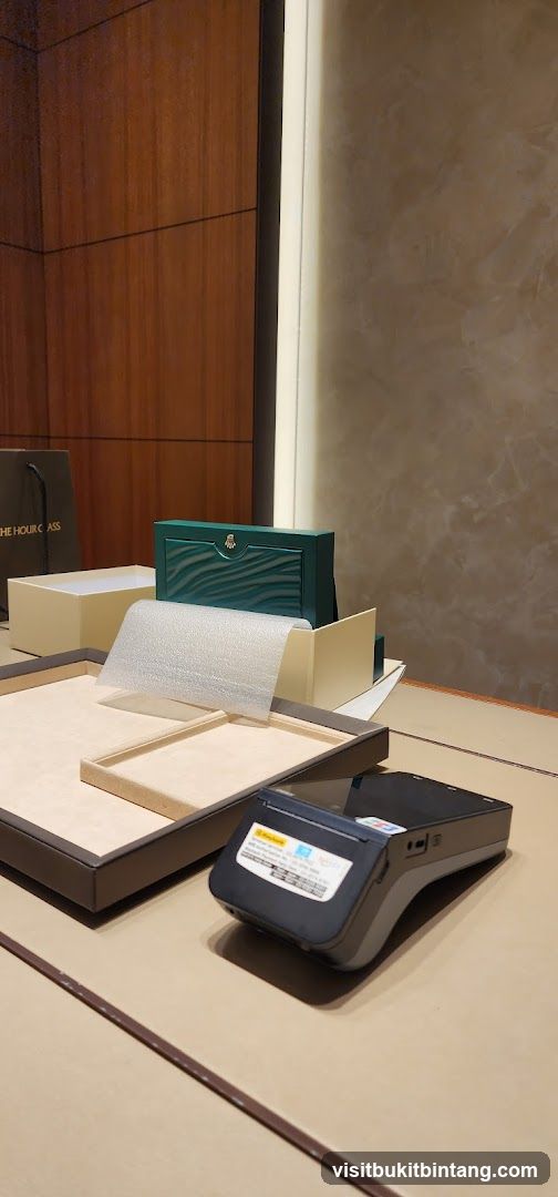 Display case with payment terminal