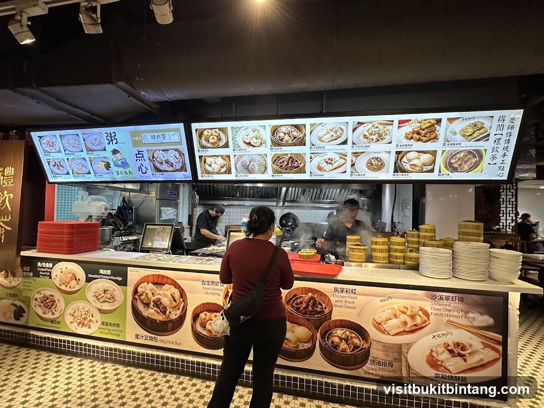 Restaurant Food Display