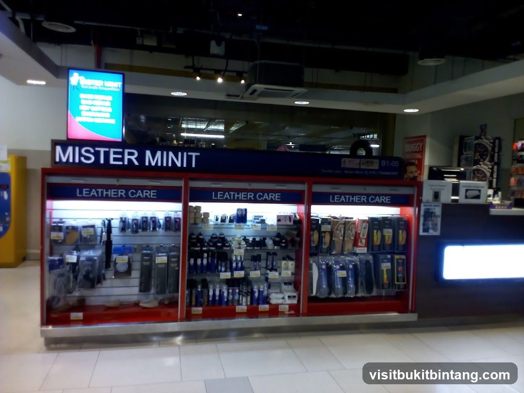 Mister Minit Store Display