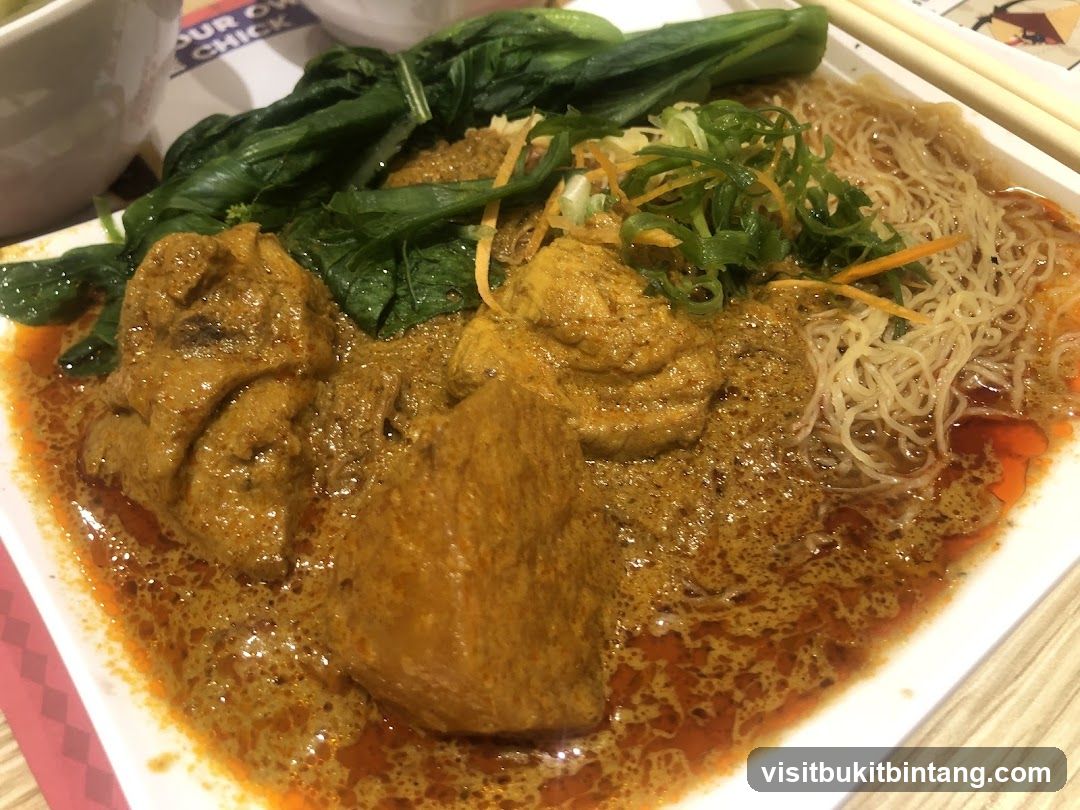 Curry Noodles with Chicken