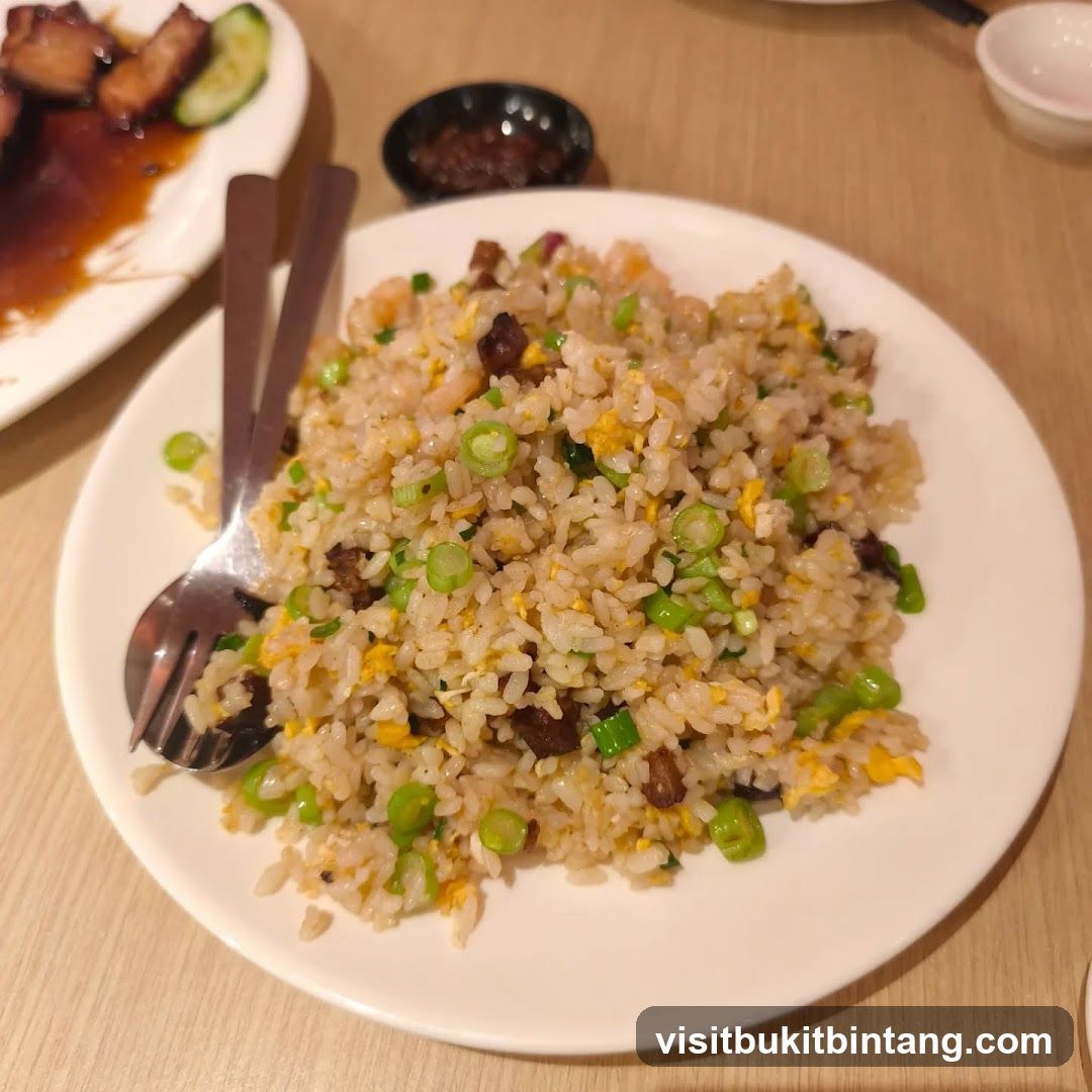 Fried Rice with Shrimp and Meat