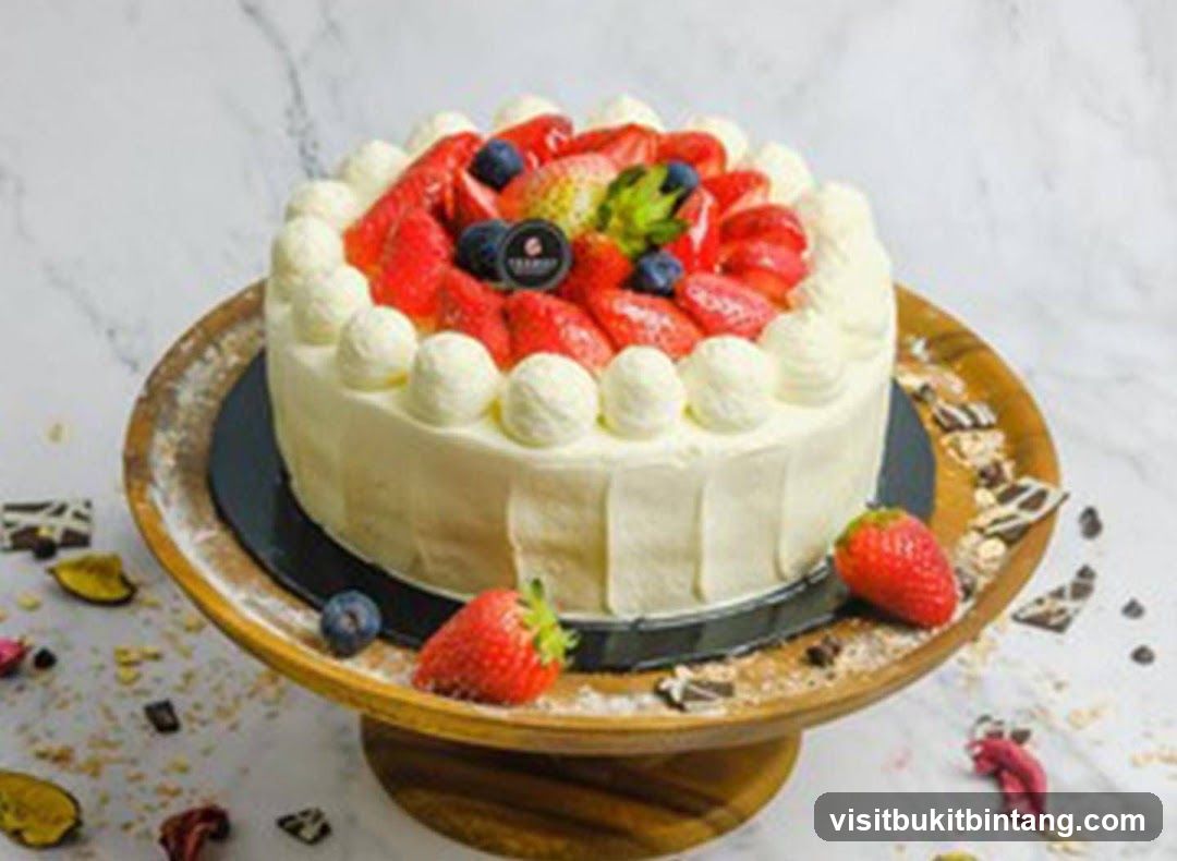 Strawberry and Blueberry Cake