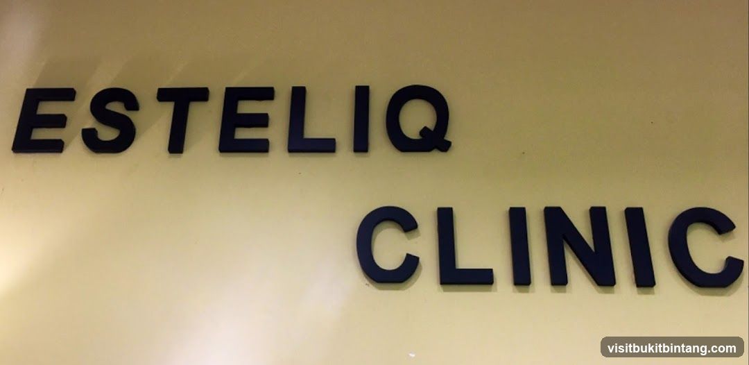 Esteliq Clinic Sign