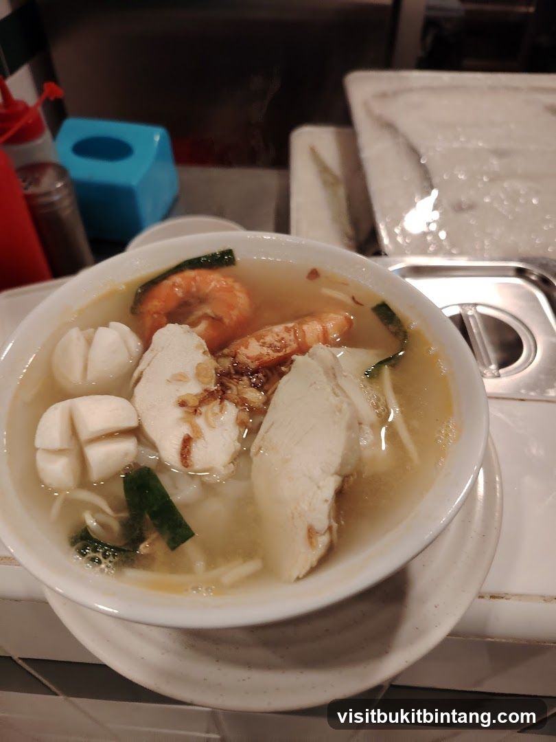 Noodle Soup with Shrimp and Chicken