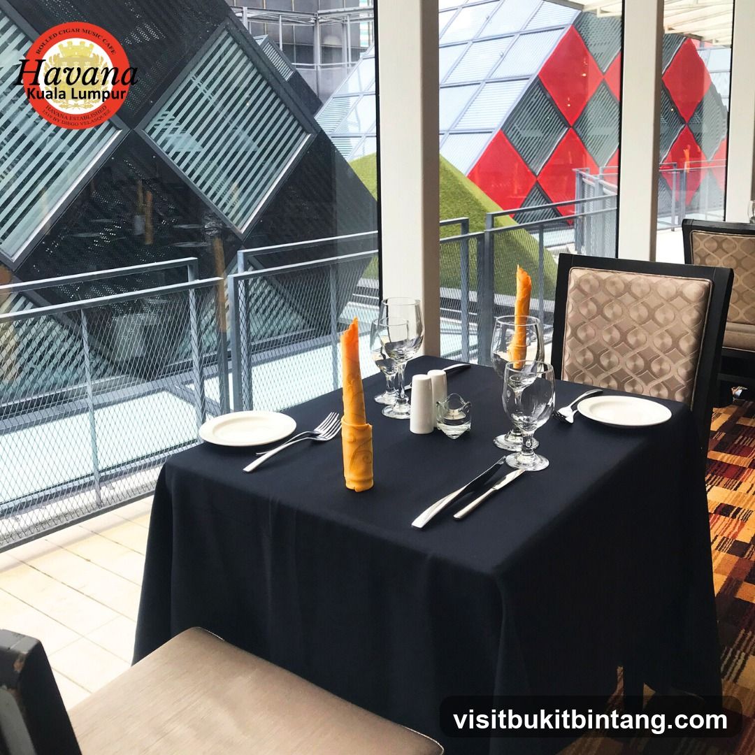 Restaurant Table Setting