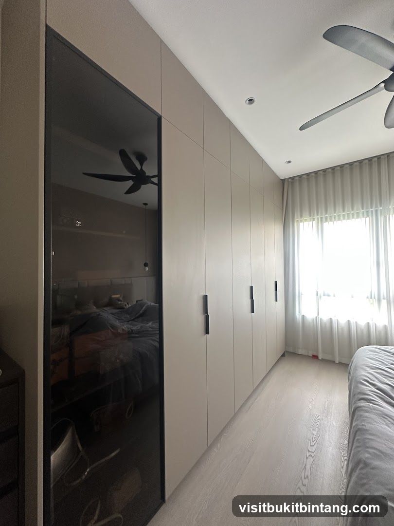 Modern Bedroom Wardrobe