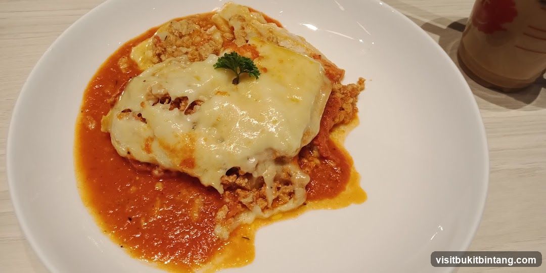 Lasagna with Melted Cheese