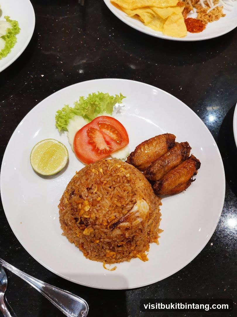 Fried Rice with Chicken Wings