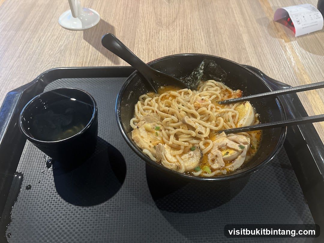Ramen with Egg and Chicken