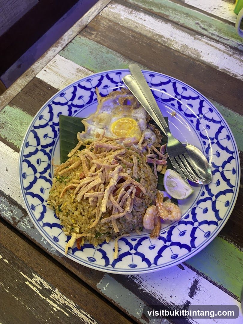Fried Rice with Egg and Shrimp