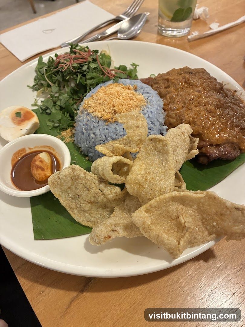 Nasi Kerabu Plate