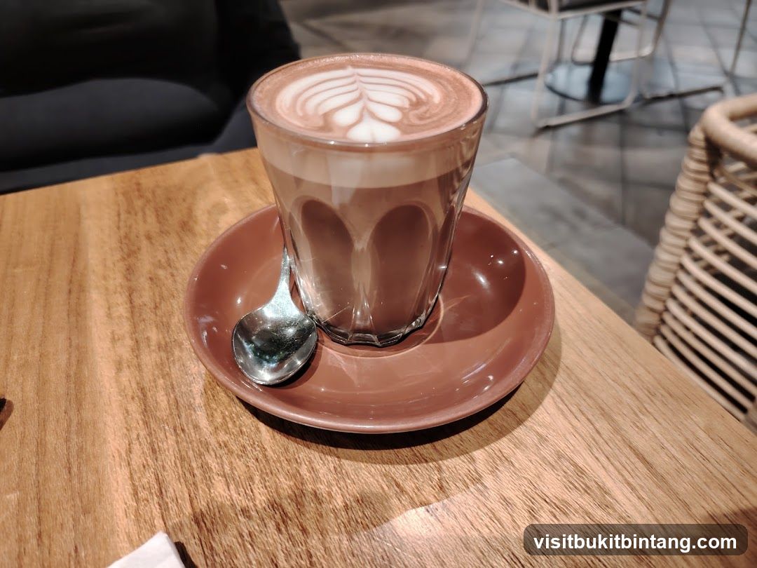 Hot Chocolate with Latte Art