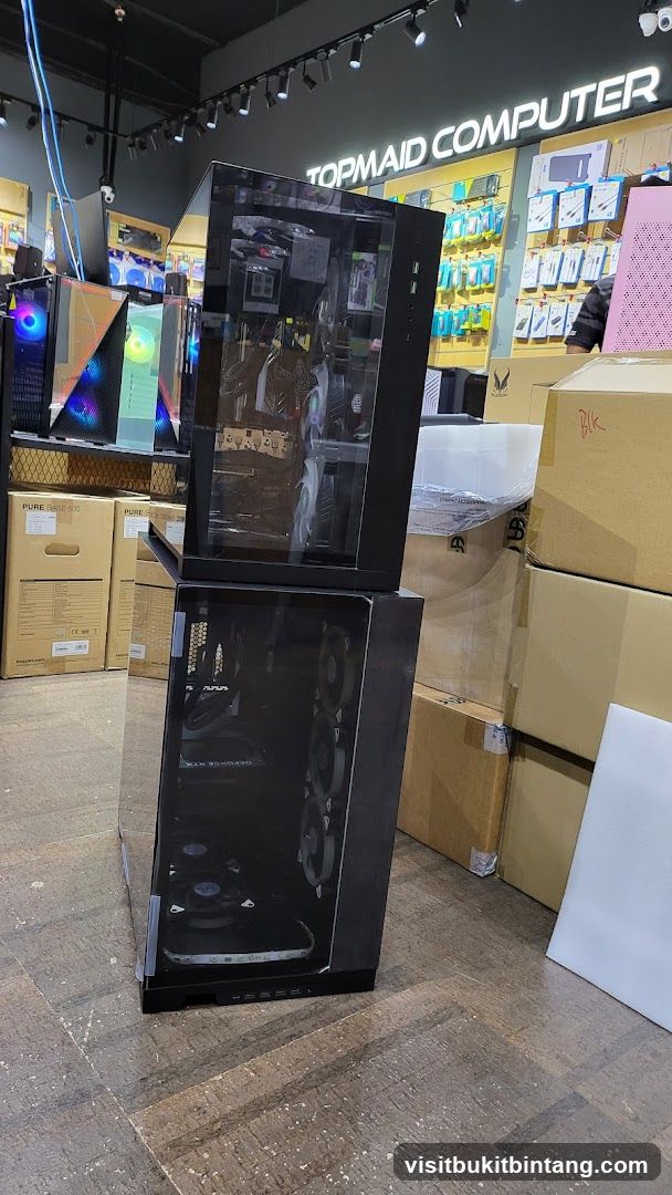 Computer Store Display