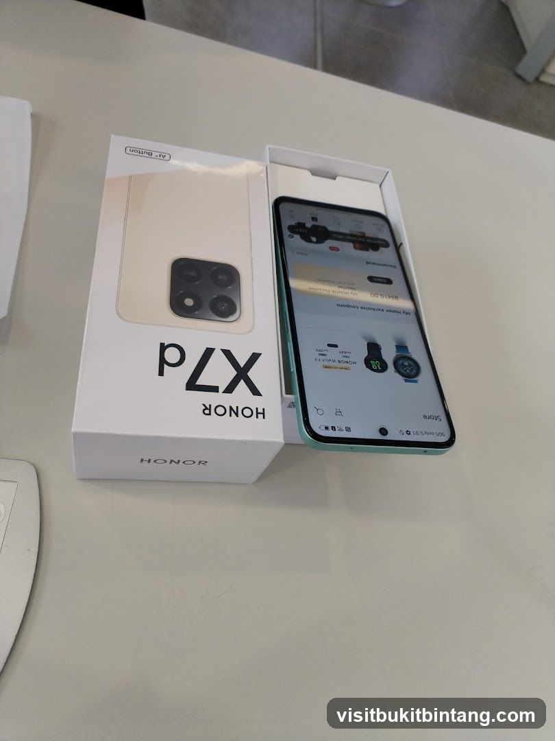 Honor X7d Smartphone and Box