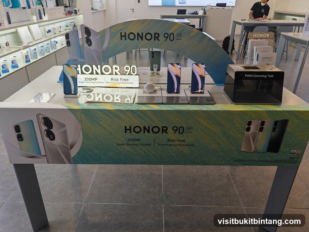 HONOR 90 Display