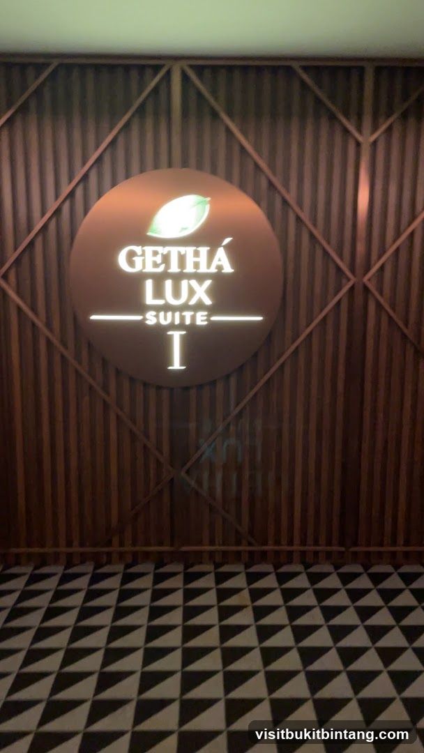Getha Lux Suite I Sign